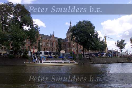 Amsterdam, 24 Juli 2002
Route Vinkeveen-Amsterdam per sloep( boot)
Centraal Station met op de voorgrond de rondvaartboten
Sloepenroute