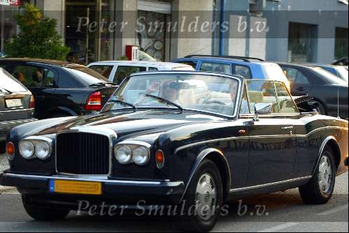 Venetie 21 juli 2002
Hans Breukhoven en Connie Breukhoven in Bentley Cabrio