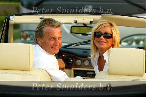 Venetie 21 juli 2002
Hans Breukhoven en Connie Breukhoven in Bentley Cabrio