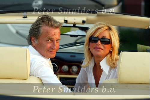 Venetie 21 juli 2002
Hans Breukhoven en Connie Breukhoven in Bentley Cabrio