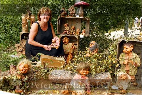 Nuenen 16 juli 2002
Dilian van Vlodorp met haar kabouters