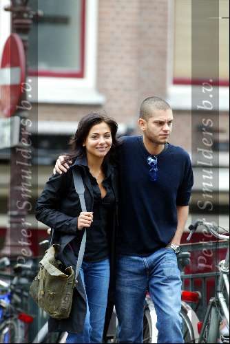 Amsterdam 6 juli 2002
Georgina Verbaan met haar nieuwe vriend Daniel Louis Rivas