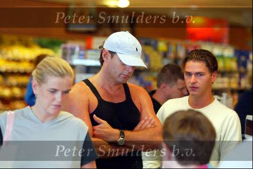 Aalsmeer 13 juli 2002
Gerard Joling met Dave
