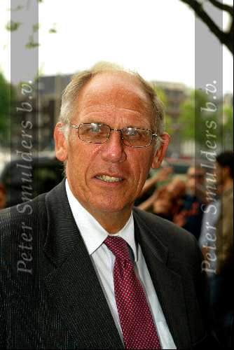 Amsterdam 7 juli 2002
Premiere Noord Koreaans staats circus
Hans Dijkstal