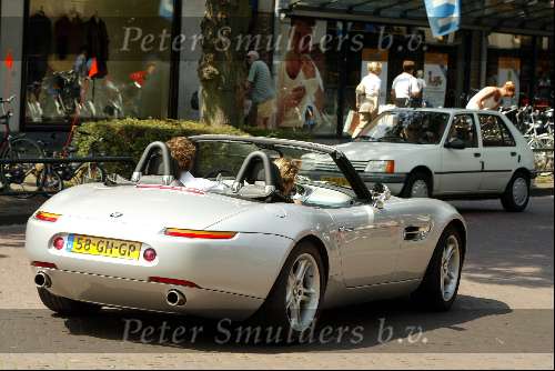 Laren 27 juli 2002
Herman Heinsbroek met zijn vrouw in BMW Z8 Cabrio