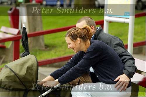 WEESP 8 juli 2002
Pernille la lau met man en kind aan het wandelen