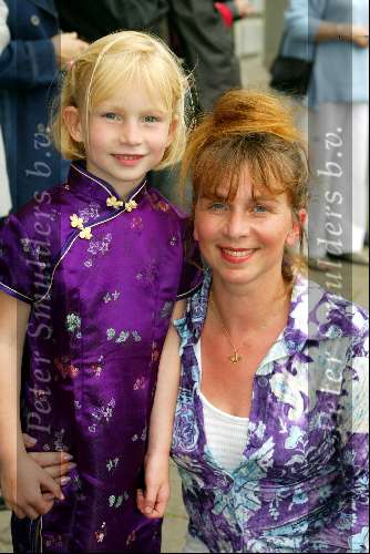 Amsterdam 7 juli 2002
Premiere Noord Koreaans staats circus
Ryan v d Akker met dochter