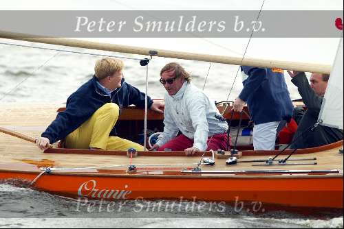 Kaagdorp 11 juli 2002
Prins Willem Alexander en Maxima krijgen boot
Theo Dietz