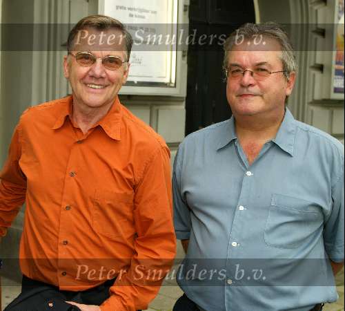 Amsterdam 7 juli 2002
Premiere Noord Koreaans staats circus
Willem Nijholt met vriend