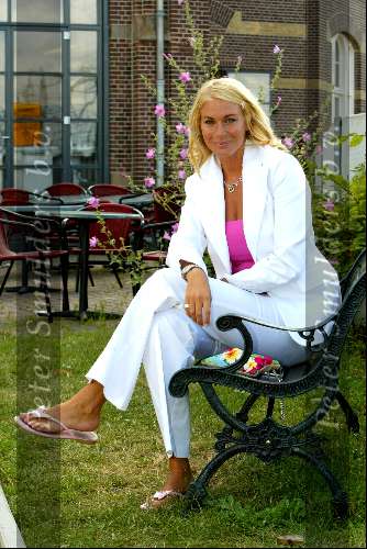 Amsterdam 22 juli 2003
Presentatie NET 5 SBS  en Veronica bij panama.
Ellemiek Vermolen