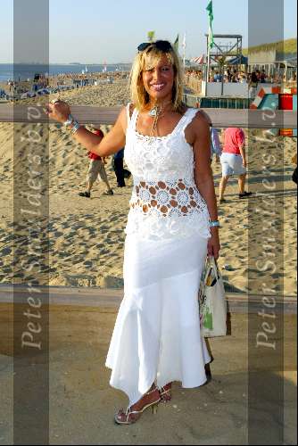 Bloemendaal 14 juli 2003
Modeshow wolford bij strandtent Bloemendale
Esther Oosterbeek