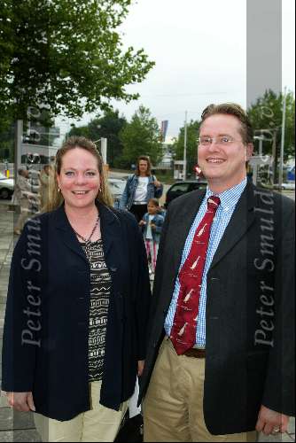Amsterdam 8 juli 2003
Premiere circus Renz bij de RAI
Hester Maij met vriend