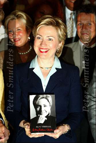 Amsterdam 2 juli 2003
Hillary Clinton in amstel hotel tijdens presentatie van haar boek