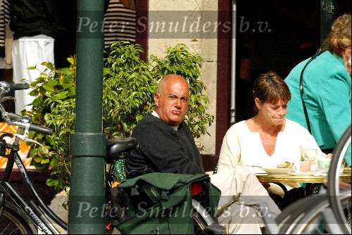 Amsterdam 18 juli 2003
Jack v Gelder met zijn vrouw samen
op terras