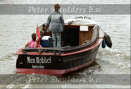 Amsterdam  8 juli 2003
Jeroen Pauw  en Daphne Bunskoek op boot