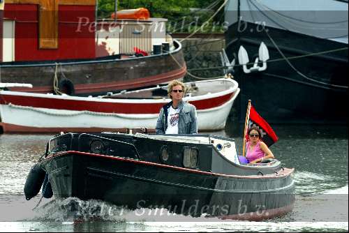 Amsterdam  8 juli 2003
Jeroen Pauw  en Daphne Bunskoek op boot