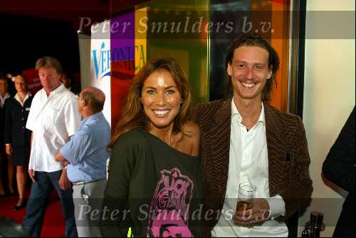 Amsterdam 22 juli 2003
Presentatie NET 5 SBS ^ en Veronica bij panama.
Jorinde Moll met vriend