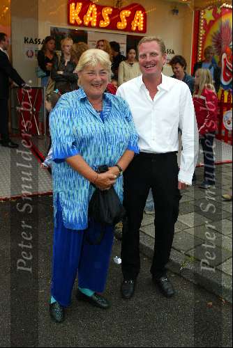 Amsterdam 8 juli 2003
premiere circus Renz bij de RAI
Nelly Frijda