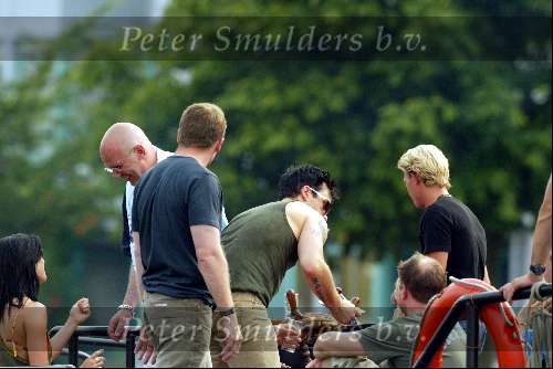 Amsterdam 15 juli 2003
Robbie Williams varen op boot in Amsterdam
Tatoeage