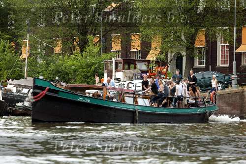 Amsterdam 15 juli 2003
Robbie Williams varen op boot in Amsterdam
