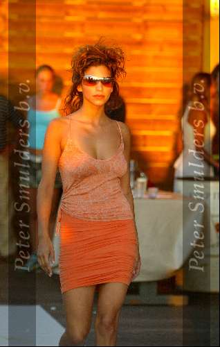 Bloemendaal 14 juli 2003
Modeshow Wolford bij strandtent Bloemendale
Touriya