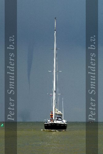 Hindeloopen, 23 Juli 2003
Waterorkaan voor de kust