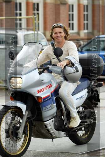 Amsterdam 22 juli 2003
Presentatie NET 5 SBS  en Veronica bij panama.
Wouter Nicolaas op zijn motor