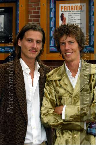 Amsterdam 22 juli 2003
Presentatie NET 5 SBS  en Veronica bij panama.
De Broertjes