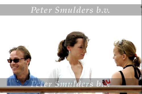 Porte Ercole 8 juli 2004
Prins Jaime, Prinses  Carolina en de vriendin van Prins Floris Aimee   op de Jumbo VI