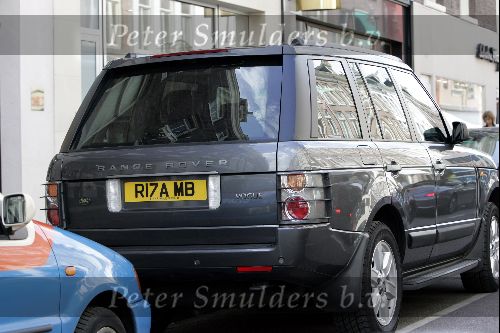 Amsterdam 1 juli 2004
Range Rover van Dennis Bergkamp op de pc hooftstraat.