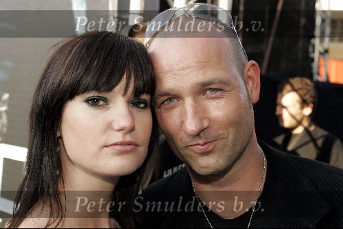 Amsterdam 29 juli 2004
Premiere I Robot in Pathe Arena.
Eddy Zoe met zonnebril en vriendin Marieke