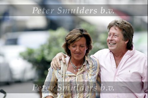 Amsterdam 21 juli 2004
Hans Kazan verliefd met vrouw op PC Hooftstraat