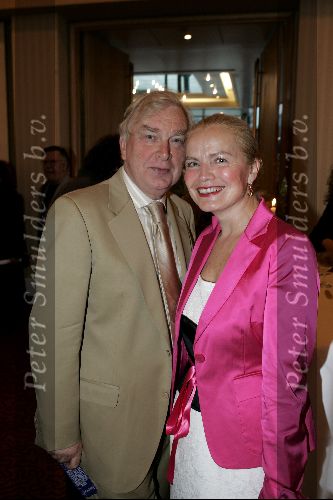 Scheveningen 2 juli 2004
Feestje Holland casino in het Kurhaus.
Henk v d Meyden met vrouw