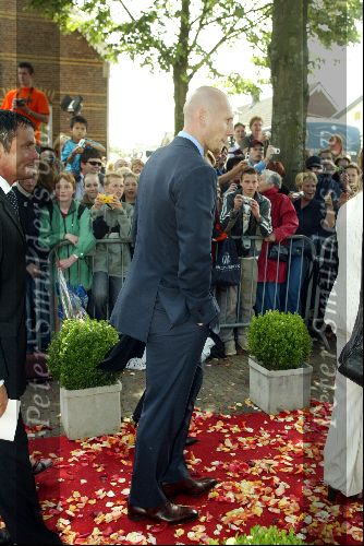 Heesch/Geffen 10 Juli 2004
Trouwen Ruud v Nistelrooy met zijn Leontien Slaats
Jaap Stam