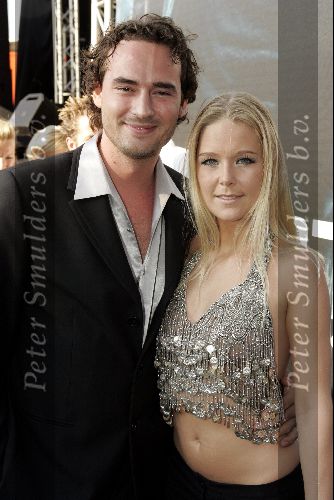 Amsterdam 29 juli 2004
Premiere I Robot in Pathe Arena.
Jeroen Nieuwenhuize met vriendin