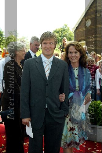 Heesch/Geffen 10 Juli 2004
Trouwen Ruud v Nistelrooy met zijn Leontien Slaats
Joonas kolkka met zijn vrouw