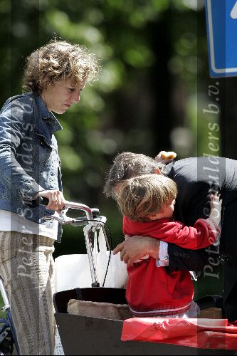Amsterdam 6 juli 2004
Leo de Later met vrouw en zoontje op  Beethovenstraat