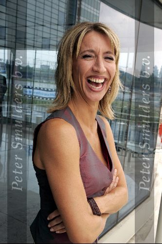 Amsterdam 20 juli 2004
Perspresentatie SBS ^ NET5 en Veronica.
Mariette Fehmers