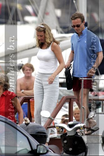Porte Ercole 8 juli 2004
Prins Jaime en Martha (vriendin Prins Carlos) op de Jumbo VI