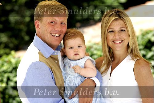 Tavernelle 9 juli 2004
Fotomoment op vakantie bij Prins Willem Alexander Maxima en prinses Amalia.