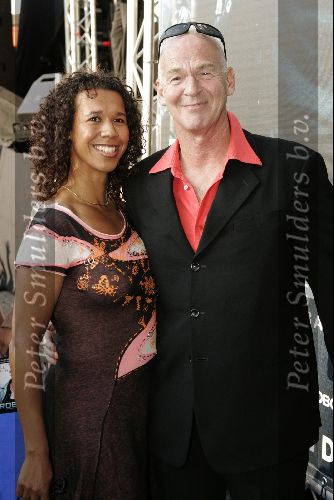 Amsterdam 29 juli 2004
Premiere I Robot in Pathe Arena.
Peter Faber met  vrouw
