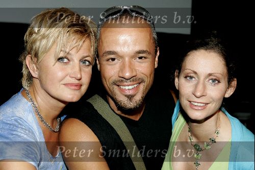 Amsterdam 6 juli 2004
Presentatie nieuwe Musical Passion.
Pia Douwes, Stanley Burleson en Vera Mann