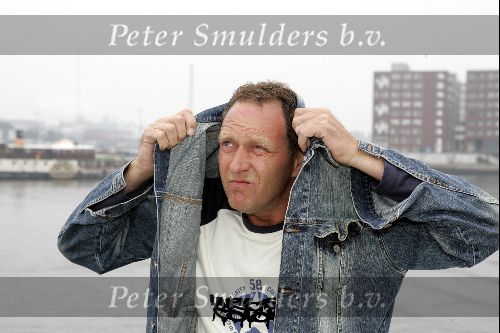 Amsterdam 20 juli 2004
Perspresentatie SBS ^ NET5 en Veronica.
Piet Paulusma