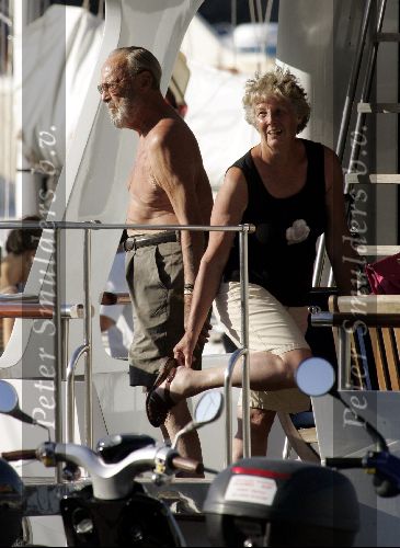 Porto Ercole 9 Juni 2004
Prins Bernhard met been in verband op de Jumbo VI