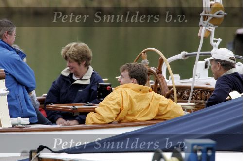 Muiden 4 juli 2004
Koningin Beatrix en Prins Friso varen op Groene Draeck
