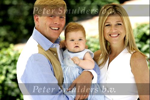 Tavernelle 9 juli 2004
Fotomoment op vakantie bij Prins Willem Alexander Maxima en prinses Amalia.