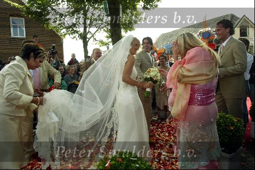 Heesch/Geffen 10 Juli 2004
Trouwen Ruud v Nistelrooy met zijn Leontien Slaats