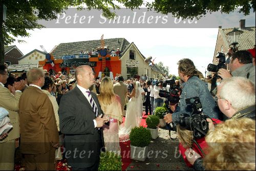 Heesch/Geffen 10 Juli 2004
Trouwen Ruud v Nistelrooy met zijn Leontien Slaats