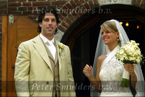 Heesch/Geffen 10 Juli 2004
Trouwen Ruud v Nistelrooy met zijn Leontien Slaats