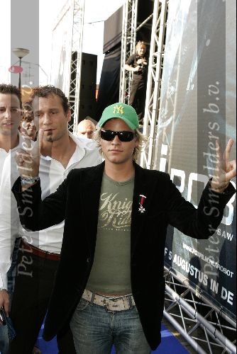 Amsterdam 29 juli 2004
Premiere I Robot in Pathe Arena.
Sander Foppele met petje